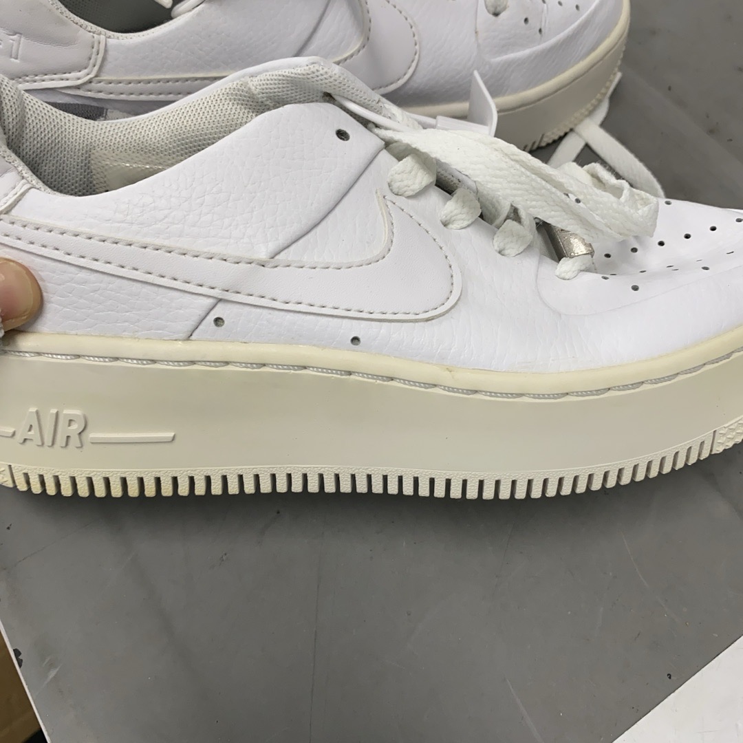 How to Spot Fake：Where Can I Buy Nike Air Force Ones - POIZON