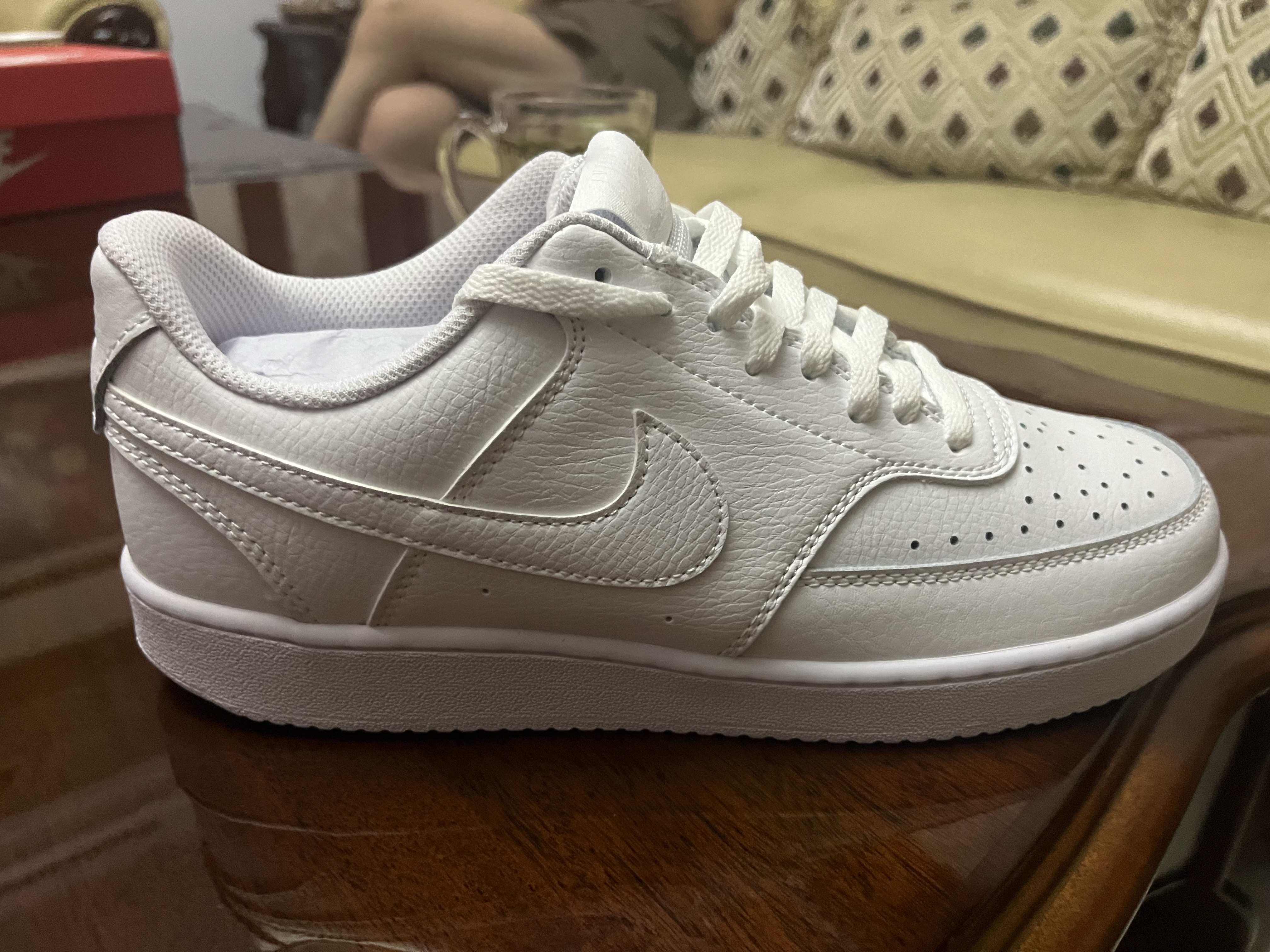 Real vs Fake：Women's Nike Court Vision Low Sneakers Authenticity