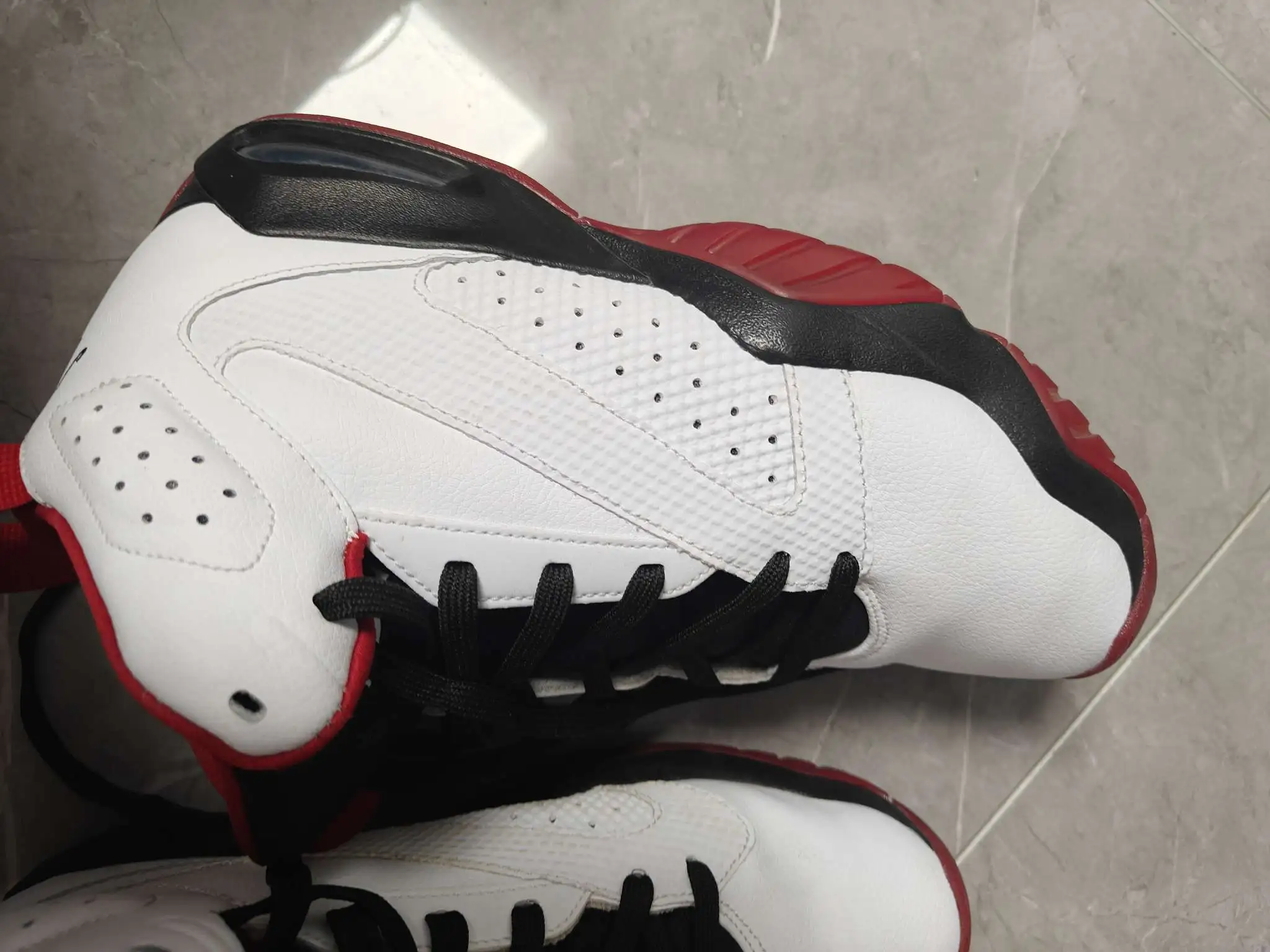Nike Air Jordan “Lift‎ Off” sneakers.
Sharp white black red leather. Siz… NIKE AIR JORDAN LIFT OFF | Mercari main image 4