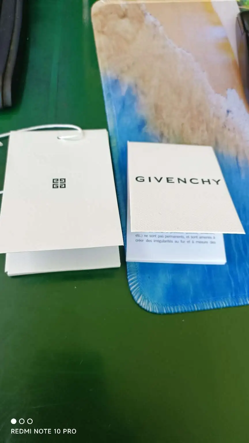 How to Spot Fake：Givenchy Men's Clothing - POIZON