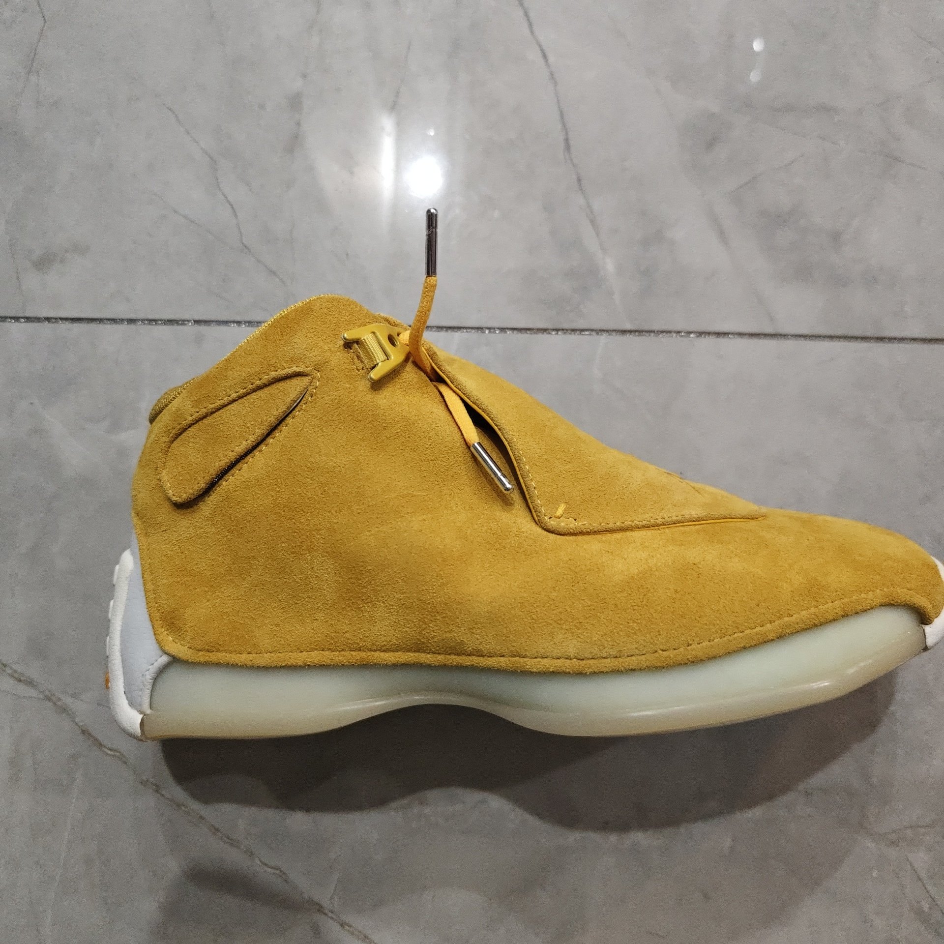 How to Spot Fake：Air Jordan 18 White and Red - POIZON