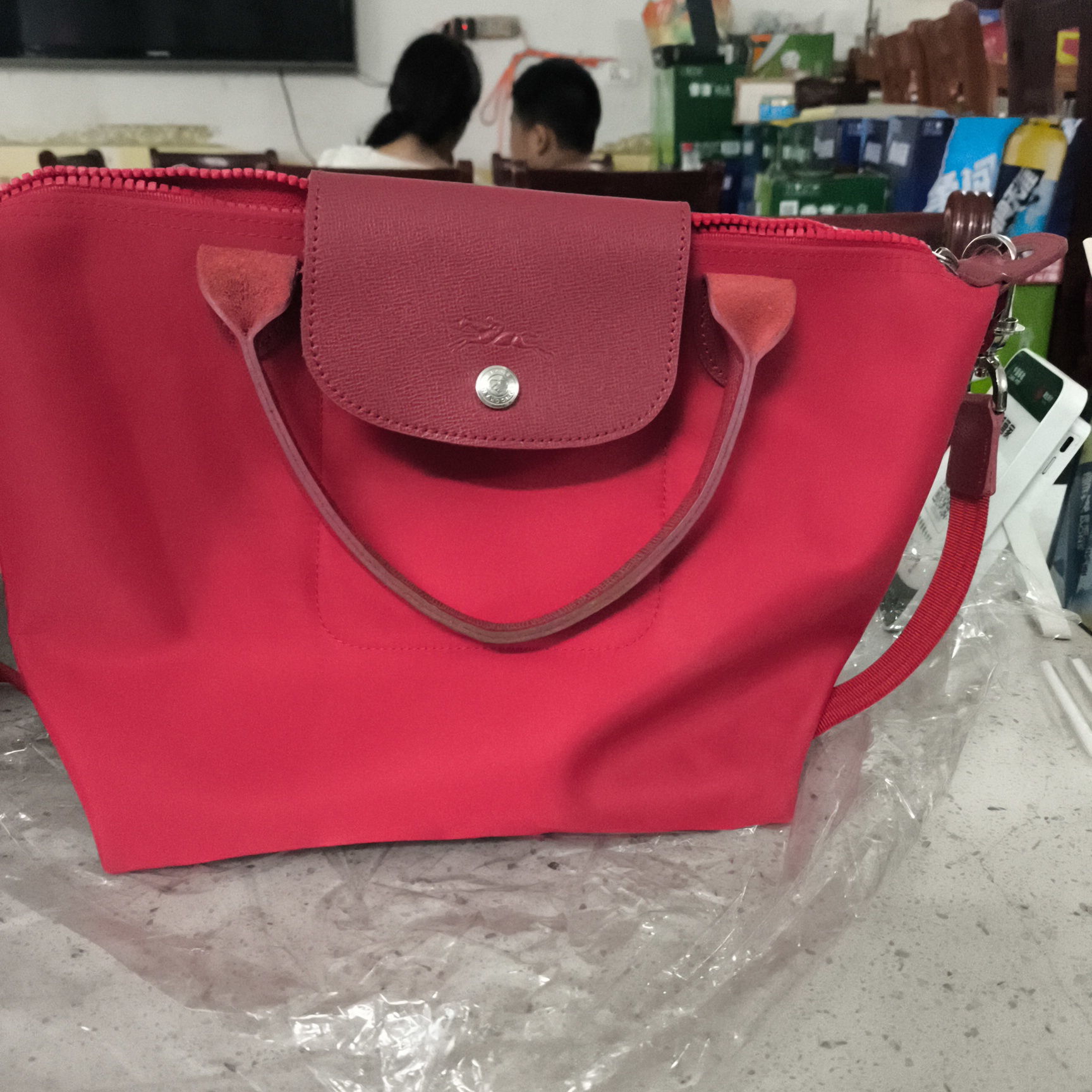 How to Spot Fake：Longchamp Large Tote Le Pliage Authenticity