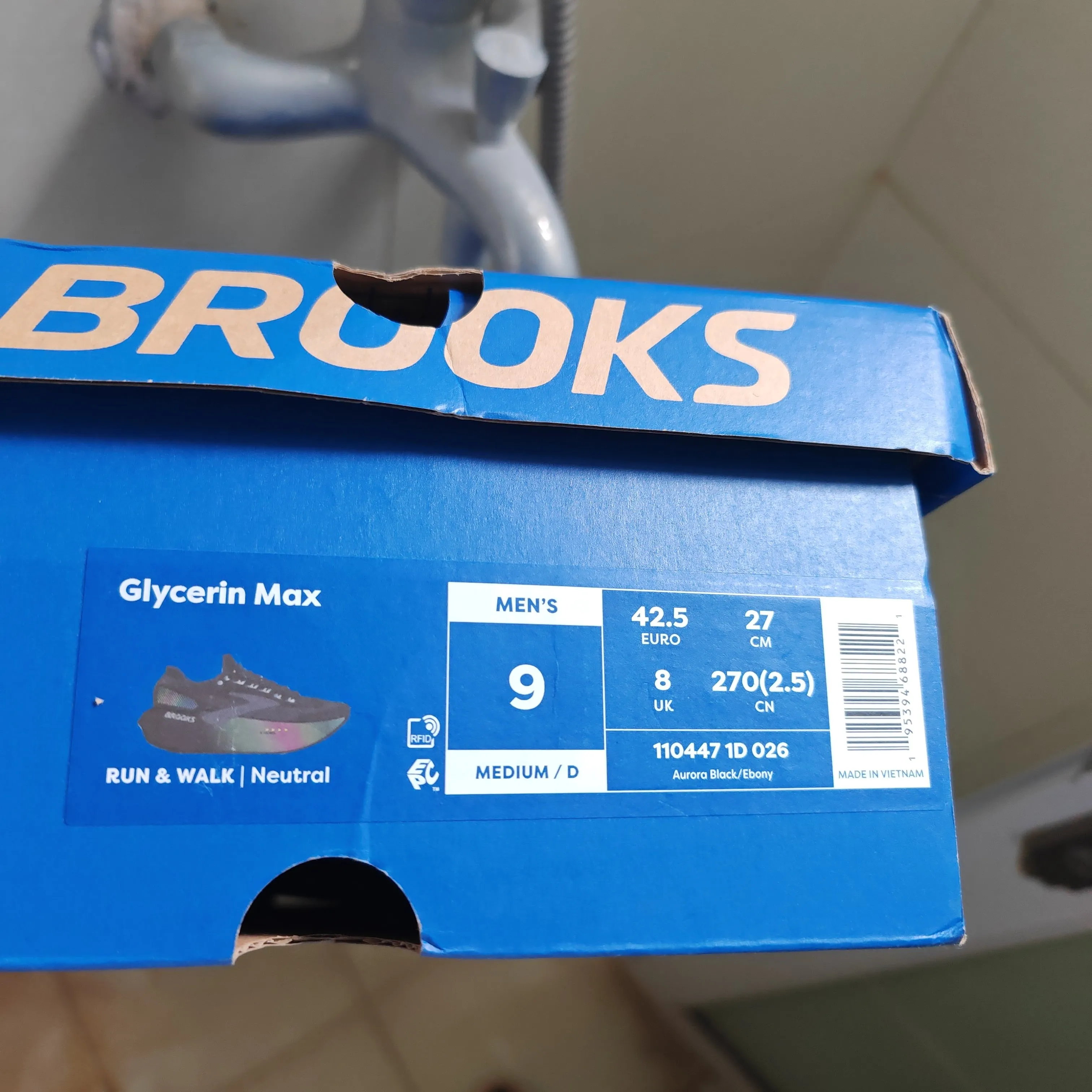 Brooks Men\'s Blue & White Shoe Box Label BROOKS shoe box bundle- EMPTY | Mercari main image 2