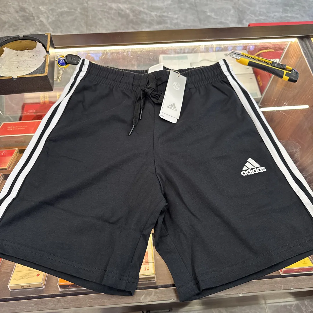 Adidas Mens Dress ShortsHow to Spot Fakes (2025) - POIZON Adidas Mens Dress ShortsHow to Spot Fakes (2025) - POIZON
