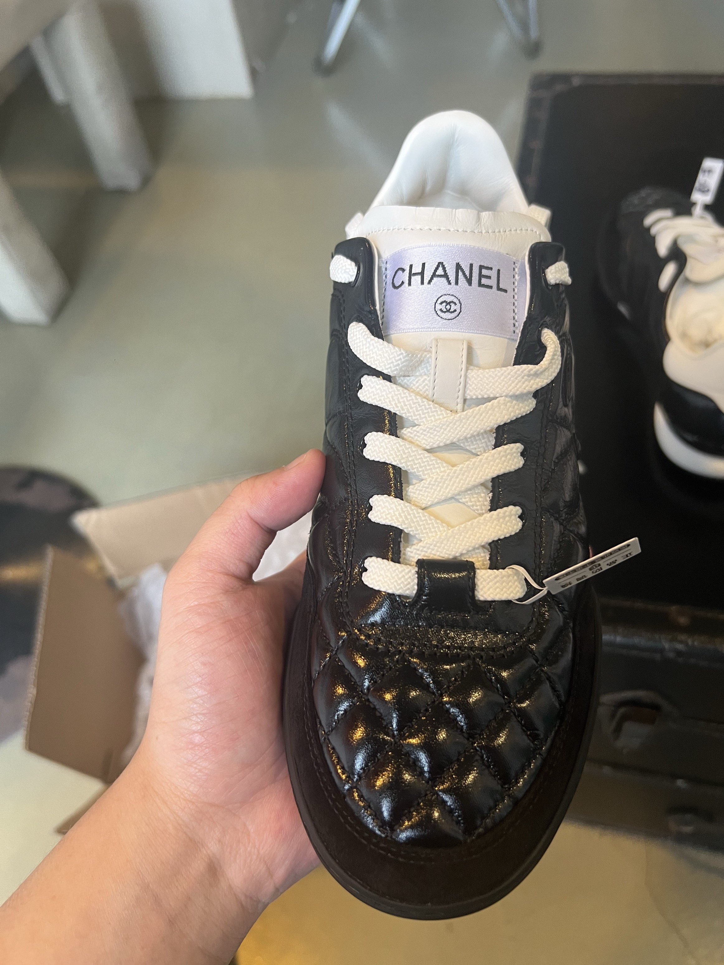 Real vs Fake：Sneakers Chanel Women's Authenticity Check (2025