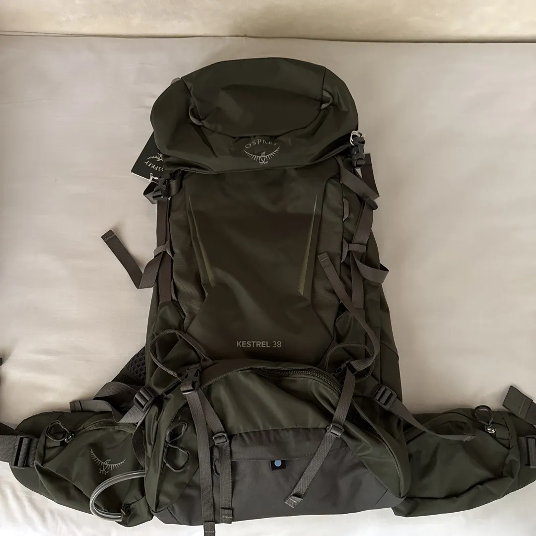 backpacks for travelling australia Best Travel Backpack in Australia (Hat-Friendly!)