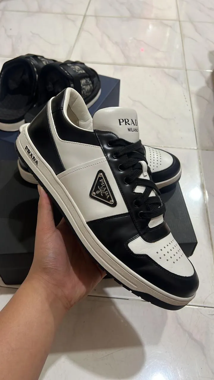 How to Spot Fake：New Prada Sneakers Authenticity Check - POIZON display picture 1