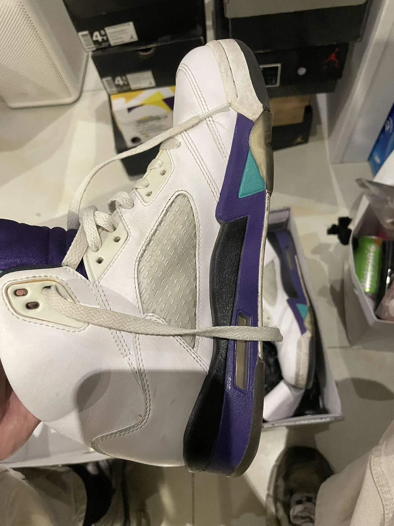 Jordan 5 2013 Grape：Real vs Fake Guide - POIZON