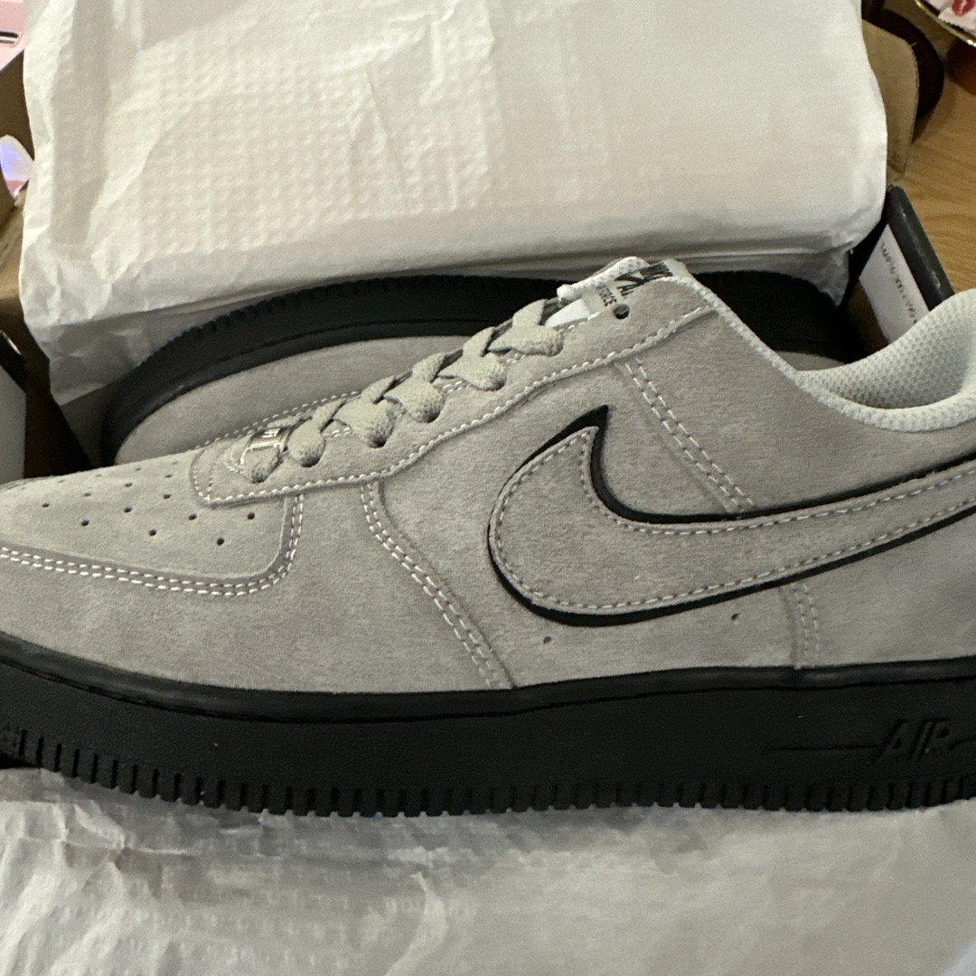 Nike Air Force 1 07 Lv8 Grey：How to Spot Fakes (2025) - POIZON