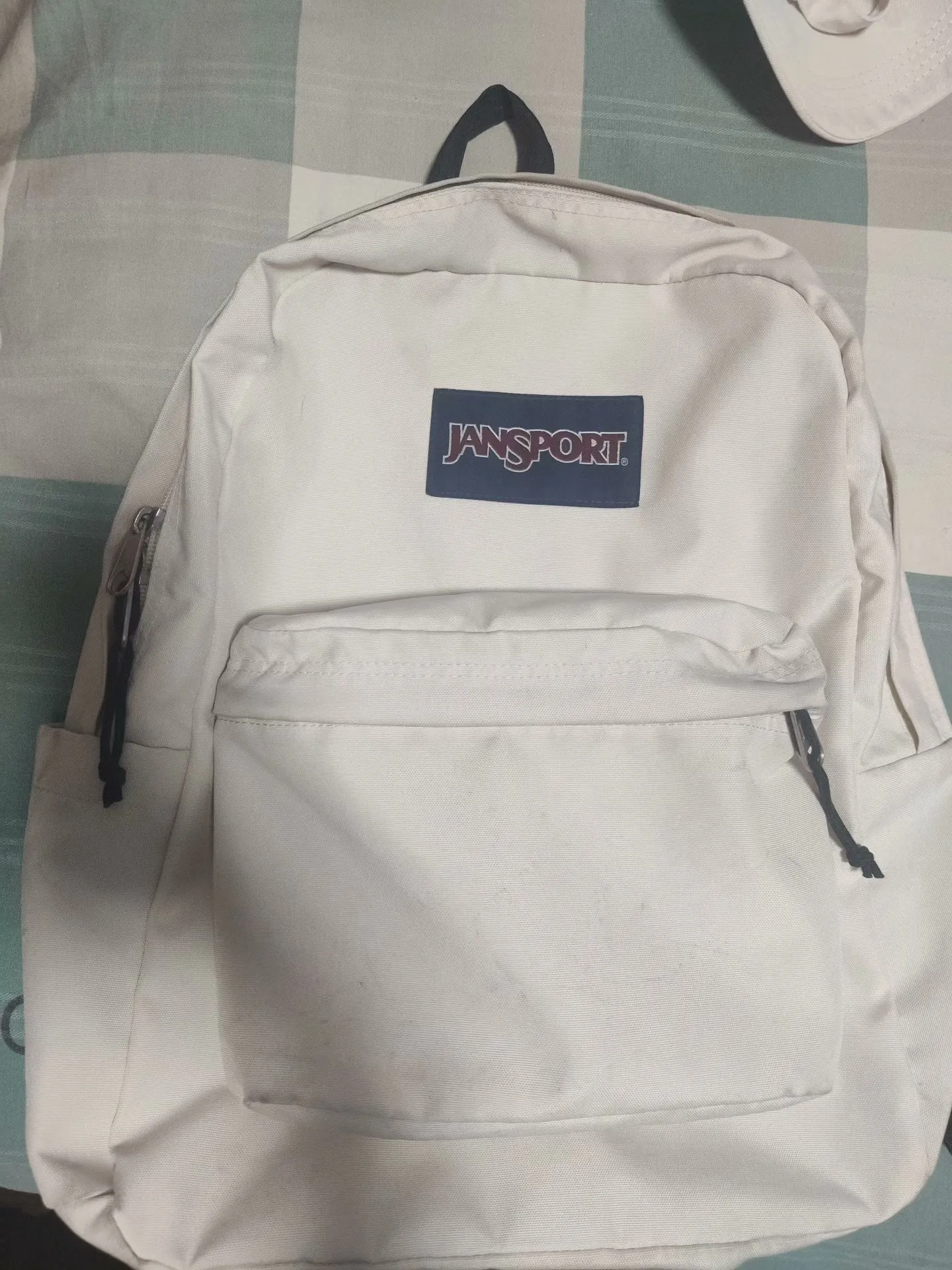 Jansport Backpack in StoreAuthentic vs Fake Guide - POIZON