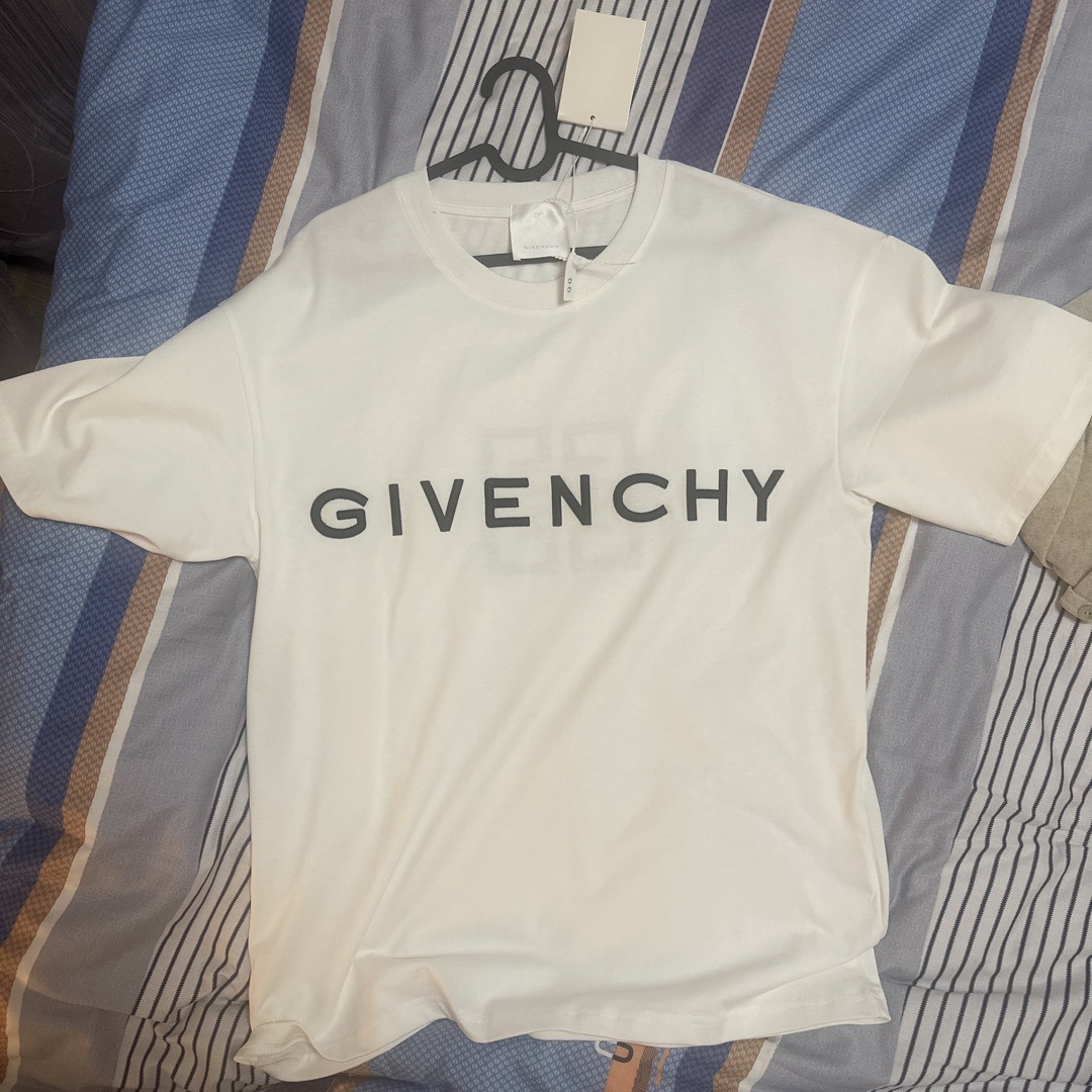 How to Spot Fake：Givenchy Men T Shirt - POIZON
