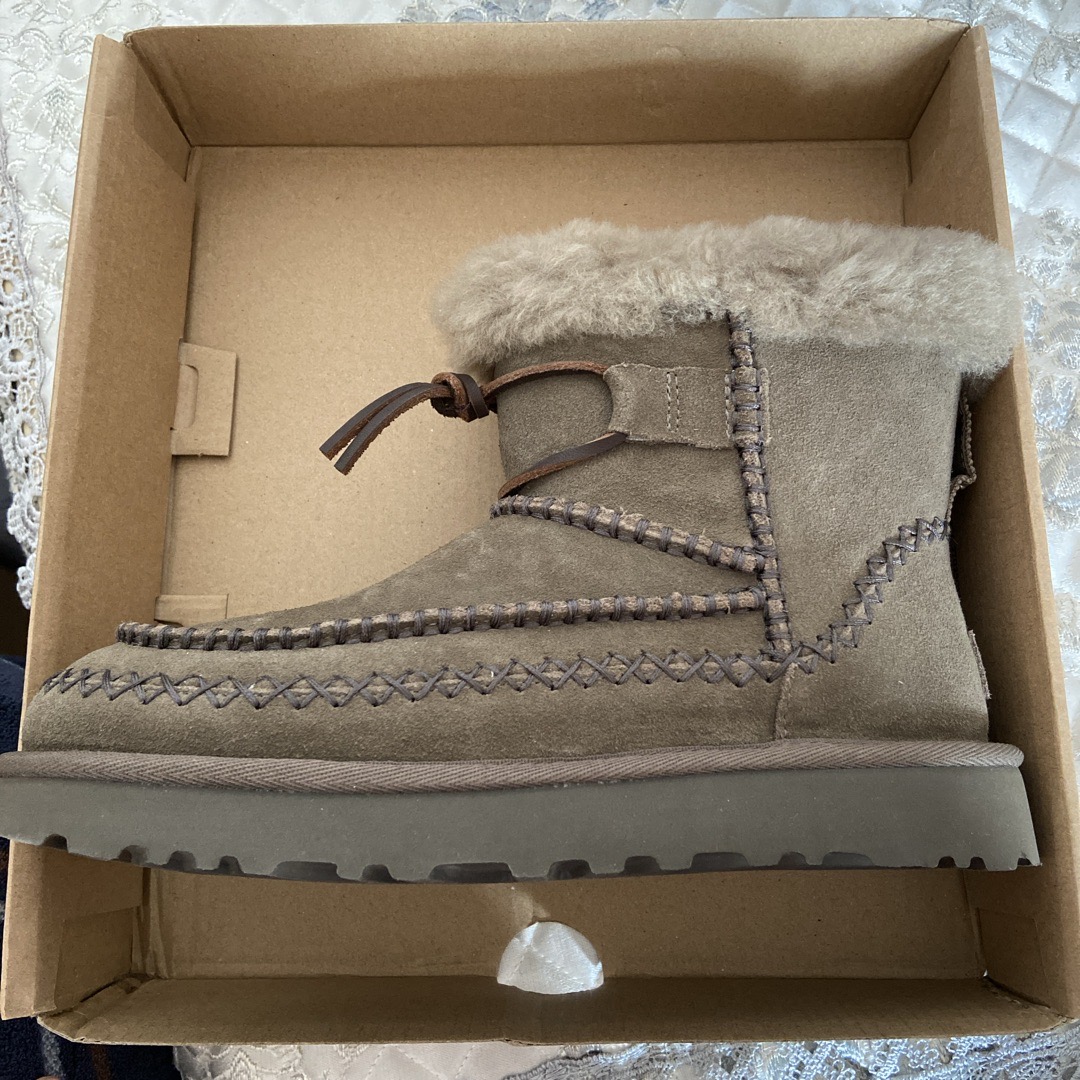 Real vs Fake：Uggs Alpine Authenticity Check (2025) - POIZON